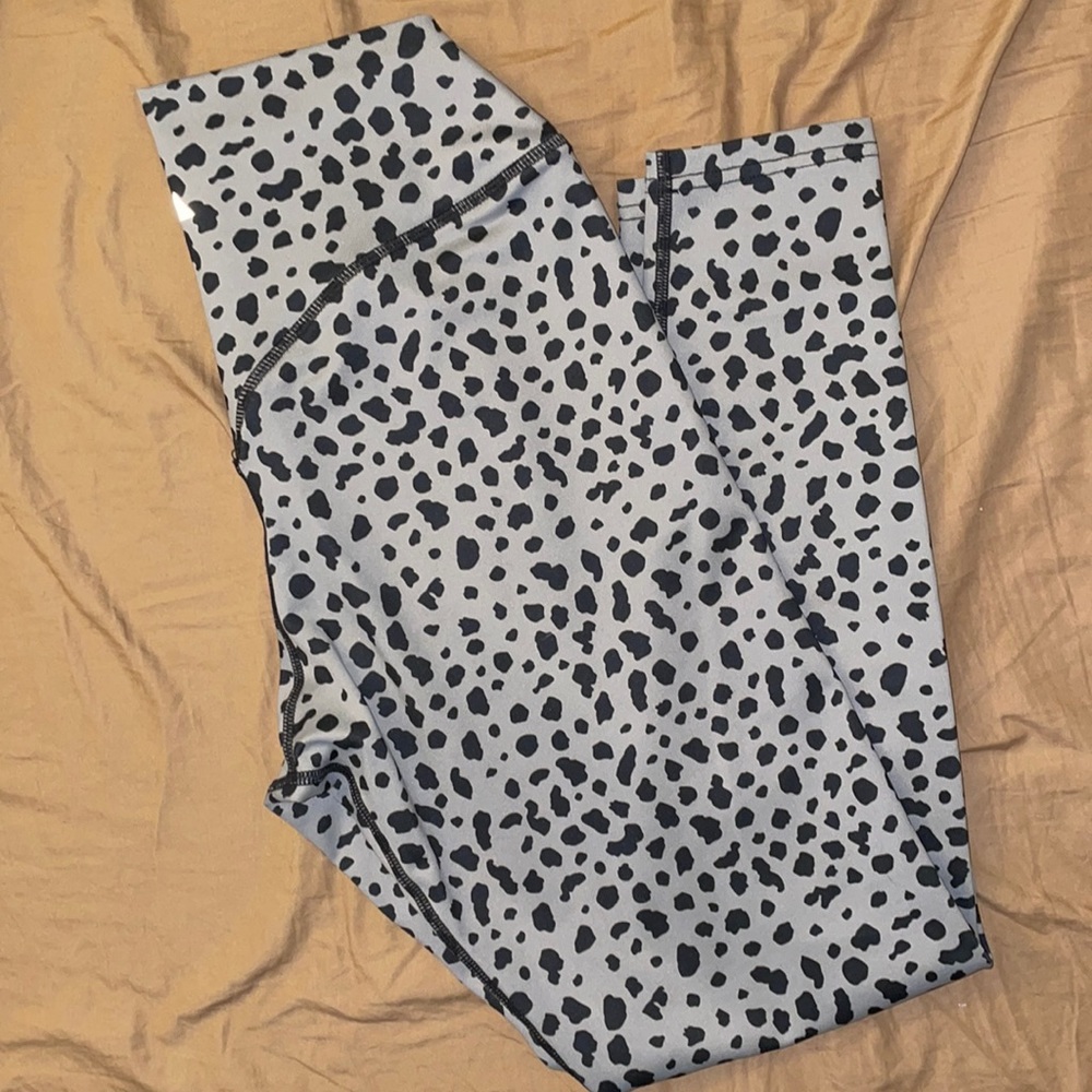 Balance kingdom leopard leggings